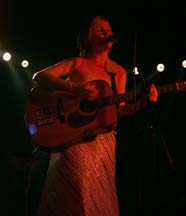 [ nina hynes @ mercury lounge - photo by craig young ]