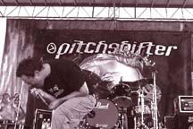 [ jon and pitchshifter @ ozzfest 2000 - photo by craig young ]